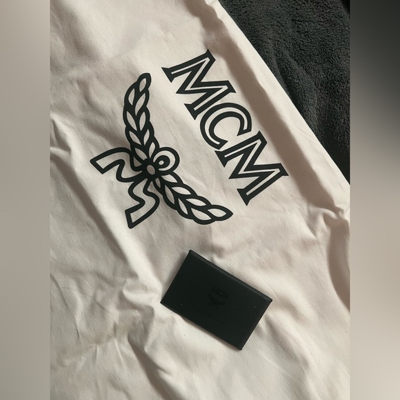 AUNTHENTIC MCM backpack - Picture 9 of 9